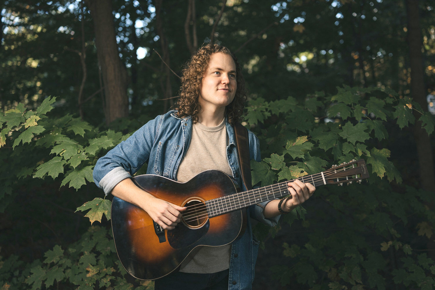 Sam Robbins to play at the Medallion